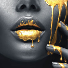 Lade das Bild in den Galerie-Viewer, Poster Goldene Lippen Quadrat
