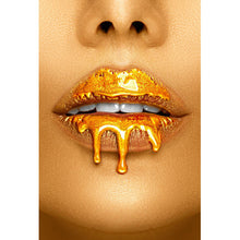 Lade das Bild in den Galerie-Viewer, Spannrahmenbild Goldfarbene Lippen Hochformat
