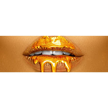 Lade das Bild in den Galerie-Viewer, Leinwandbild Goldfarbene Lippen Panorama

