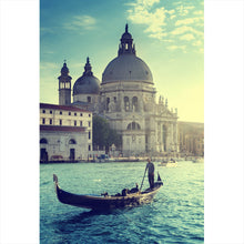 Lade das Bild in den Galerie-Viewer, Spannrahmenbild Gondel in Venedig Hochformat
