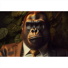 Lade das Bild in den Galerie-Viewer, Poster Gorilla im Anzug Digital Art Querformat
