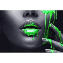 Lade das Bild in den Galerie-Viewer, Poster Grüne Lippen Querformat
