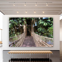 Lade das Bild in den Galerie-Viewer, Spannrahmenbild Hängebrücke in Hong Kong Querformat
