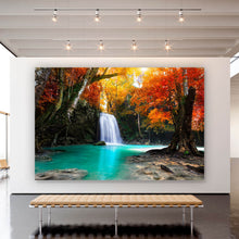 Lade das Bild in den Galerie-Viewer, Spannrahmenbild Herbstwald mit Wasserfall Querformat
