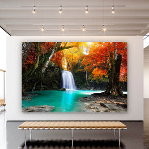 Spannrahmenbild Herbstwald mit Wasserfall Querformat