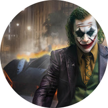 Lade das Bild in den Galerie-Viewer, Aluminiumbild gebürstet Joker mit Sportwagen Kreis

