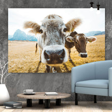 Lade das Bild in den Galerie-Viewer, Spannrahmenbild Kühe auf Weide Querformat

