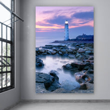 Lade das Bild in den Galerie-Viewer, Aluminiumbild Leuchtturm mit lila Wolken Hochformat
