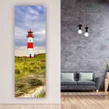 Lade das Bild in den Galerie-Viewer, Aluminiumbild gebürstet Leuchtturm an der Nordsee Küste Panorama Hoch
