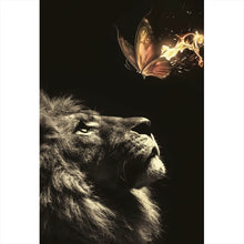 Lade das Bild in den Galerie-Viewer, Acrylglasbild Löwe mit Schmetterling Hochformat
