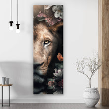 Lade das Bild in den Galerie-Viewer, Aluminiumbild Löwin im Paradies des Dschungels Panorama Hoch
