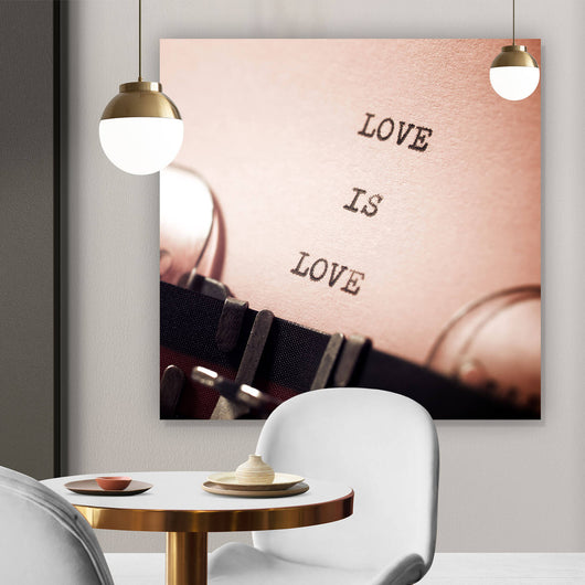 Aluminiumbild Love is Love Schriftzug Quadrat