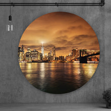 Lade das Bild in den Galerie-Viewer, Aluminiumbild gebürstet Manhattan bei Sonnenuntergang Kreis
