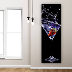 Acrylglasbild Martini Glas auf schwarzem Hintergrund Panorama Hoch