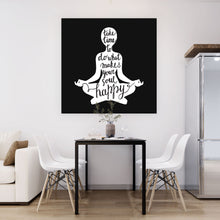 Lade das Bild in den Galerie-Viewer, Aluminiumbild gebürstet Meditation Weiß auf Schwarz Quadrat
