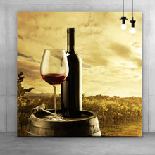 Lade das Bild in den Galerie-Viewer, Aluminiumbild Mediterrane Weinreben im Sonnenuntergang Quadrat
