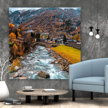 Lade das Bild in den Galerie-Viewer, Leinwandbild Monte Rosa im Herbst Quadrat
