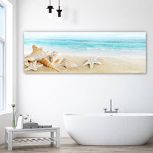 Lade das Bild in den Galerie-Viewer, Acrylglasbild Muscheln am Sandstrand Panorama
