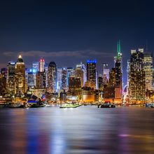 Lade das Bild in den Galerie-Viewer, Leinwandbild New York Skyline bei Nacht Quadrat
