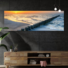 Lade das Bild in den Galerie-Viewer, Poster Ostseeküste im Sonnenuntergang Panorama
