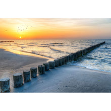 Lade das Bild in den Galerie-Viewer, Spannrahmenbild Ostseeküste im Sonnenuntergang Querformat
