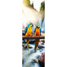 Lade das Bild in den Galerie-Viewer, Poster Papageien Familie Panorama Hoch
