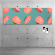Lade das Bild in den Galerie-Viewer, Poster Pinke Früchte auf blauem Hintergrund Panorama
