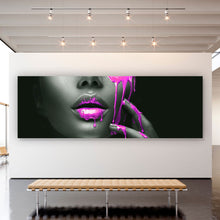 Lade das Bild in den Galerie-Viewer, Aluminiumbild gebürstet Pinke Lippen Panorama
