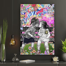 Lade das Bild in den Galerie-Viewer, Aluminiumbild gebürstet Pop Art Kissing Kids Hochformat
