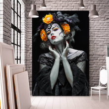Lade das Bild in den Galerie-Viewer, Aluminiumbild gebürstet La Catrina mit orangenen Blumen Hochformat
