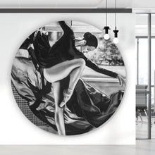 Lade das Bild in den Galerie-Viewer, Aluminiumbild Prima Ballerina Vintage Zeichenstil Kreis
