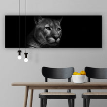 Lade das Bild in den Galerie-Viewer, Aluminiumbild Puma auf Schwarz Panorama

