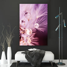 Lade das Bild in den Galerie-Viewer, Leinwandbild Pusteblume Violett Hochformat
