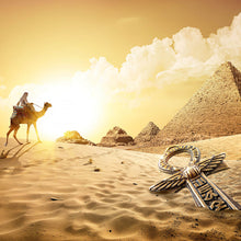 Lade das Bild in den Galerie-Viewer, Aluminiumbild gebürstet Pyramiden in Ägypten Quadrat
