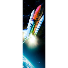Lade das Bild in den Galerie-Viewer, Poster Raumschiff im Kosmos Panorama Hoch
