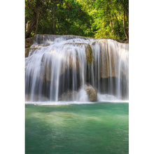 Lade das Bild in den Galerie-Viewer, Spannrahmenbild Romantischer Wasserfall Hochformat
