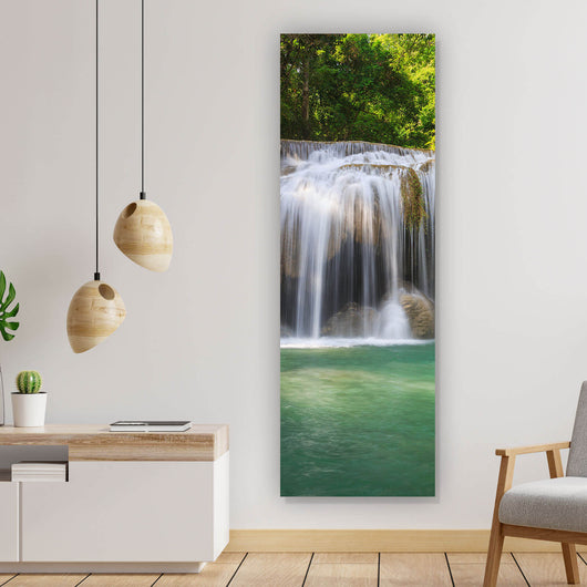Leinwandbild Romantischer Wasserfall Panorama Hoch