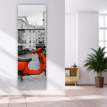 Lade das Bild in den Galerie-Viewer, Aluminiumbild gebürstet Roter Roller in Rom Panorama Hoch
