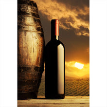 Lade das Bild in den Galerie-Viewer, Poster Rotweinflasche bei Sonnenuntergang Hochformat
