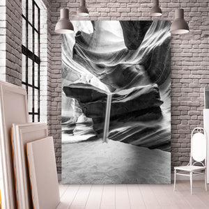 Acrylglasbild Sandstrahl fällt von Felsen Hochformat