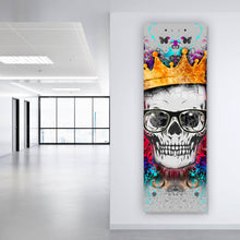 Lade das Bild in den Galerie-Viewer, Poster Schädel mit Krone Modern Art Panorama Hoch
