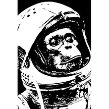 Lade das Bild in den Galerie-Viewer, Aluminiumbild gebürstet Affe im Weltraum Hochformat
