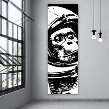 Lade das Bild in den Galerie-Viewer, Spannrahmenbild Affe im Weltraum Panorama Hoch
