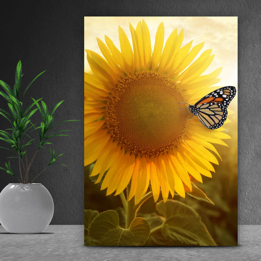 Poster Schmetterlinge im Sonnenblumenfeld Hochformat