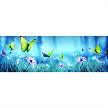 Lade das Bild in den Galerie-Viewer, Leinwandbild Schmetterlinge im Zauberwald Panorama
