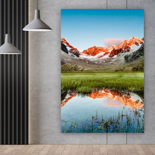 Lade das Bild in den Galerie-Viewer, Acrylglasbild See in den Alpen Österreich Hochformat
