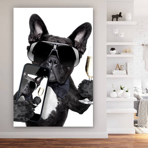 Acrylglasbild Selfie Time Bulldogge Hochformat