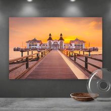 Lade das Bild in den Galerie-Viewer, Spannrahmenbild Sellin Pier auf Rügen Querformat
