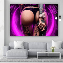 Lade das Bild in den Galerie-Viewer, Spannrahmenbild Sexy Pink Gun Girl Querformat
