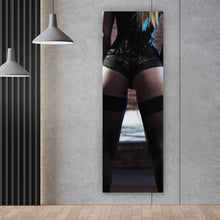 Lade das Bild in den Galerie-Viewer, Aluminiumbild Sinnliche Frau in Dessous Panorama Hoch
